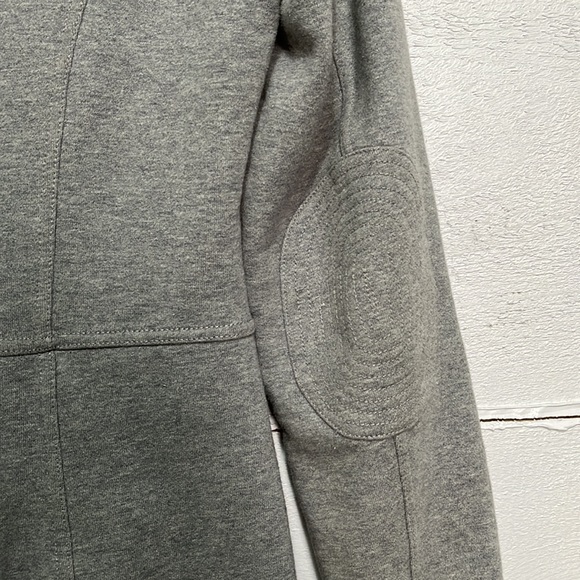 Titika athletic jacket - Picture 4 of 6